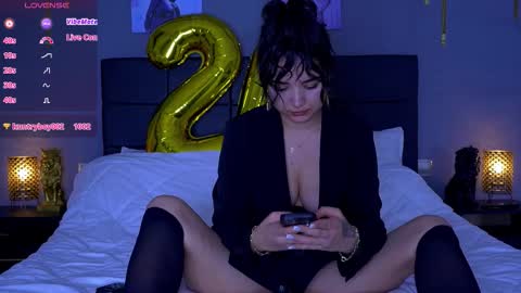 Snapshot of kcassiek chatting on September 12, 2025, 5:57 pm I m Cassie  and would be my pleasure to have you in my room  online show from September 12, 2025, 5:57 pm
