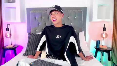 nico online show from February 13, 2026, 1:18 pm