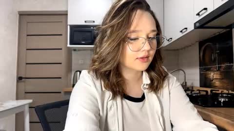 Velma online show from March 5, 2026, 12:12 pm