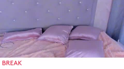 Snapshot of kei_oliver chatting on February 18, 2025, 3:43 pm kei oliver online show from February 18, 2025, 3:43 pm