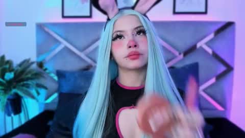 Keidy Monday to Saturday from 200 pm to 810pm  UTC-5 Colombia Time online show from October 28, 2025, 7:16 pm