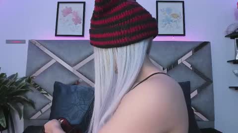 Keidy Monday to Saturday from 200 pm to 810pm  UTC-5 Colombia Time online show from November 18, 2025, 7:07 pm