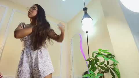 keila online show from October 18, 2025, 12:17 pm