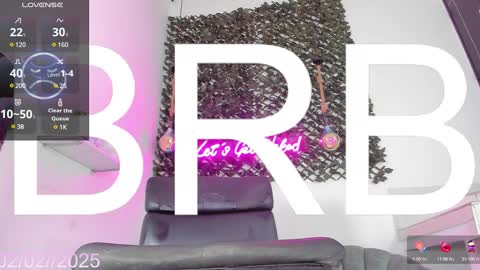 Keila  online show from February 2, 2025, 11:32 pm