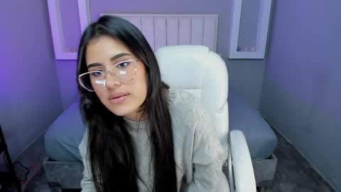 Snapshot of keilybennett chatting on April 4, 2026, 8:06 pm Keily Bennet online show from April 4, 2026, 8:06 pm