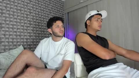 KEINNER online show from April 21, 2026, 10:56 pm