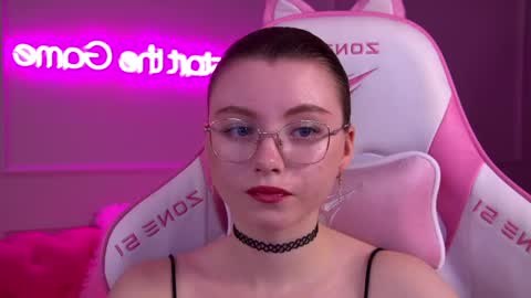 Keira online show from February 23, 2025, 6:28 am