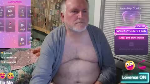 Snapshot of keithobrian chatting on March 9, 2026, 3:32 am Keithobrian online show from March 9, 2026, 3:32 am