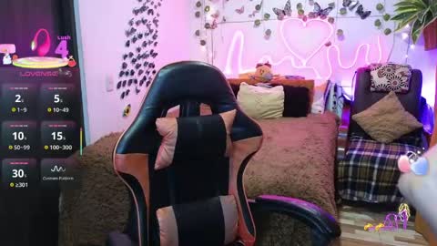 keka_teiku online show from April 18, 2026, 3:54 am