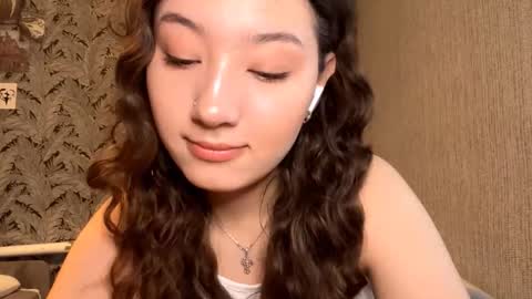 Kely online show from September 12, 2025, 7:19 am