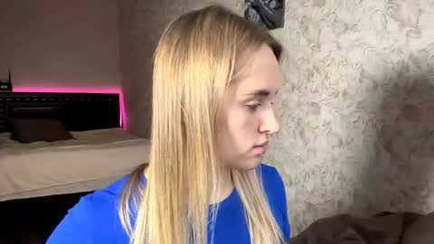 Sylvia online show from November 18, 2025, 8:08 am