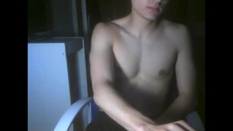 Snapshot of kell_yn16 chatting on May 25, 2026, 6:47 pm kell_yn16 online show from May 25, 2026, 6:47 pm