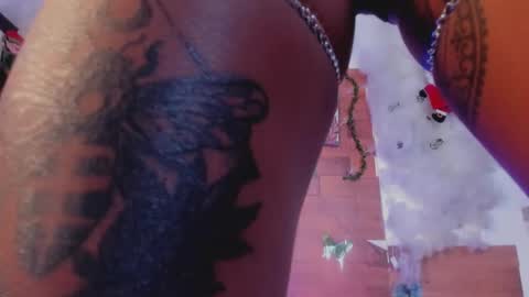 kelly__thomson online show from December 27, 2024, 8:39 pm