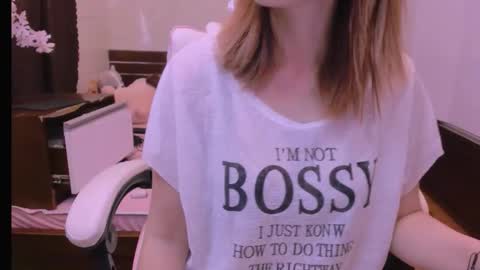 Kelly online show from April 20, 2026, 3:53 am