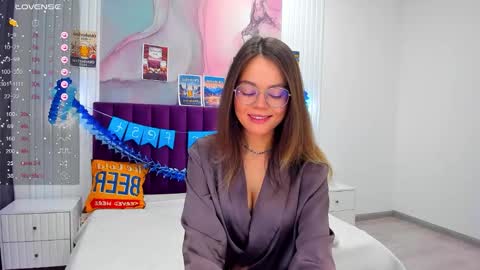 Kelly online show from October 3, 2025, 1:02 am