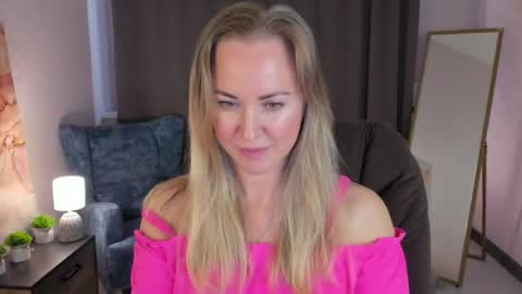 Kelly online show from June 11, 2026, 4:21 am