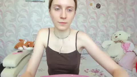 kelly_gerzikaaa online show from June 9, 2026, 4:35 am
