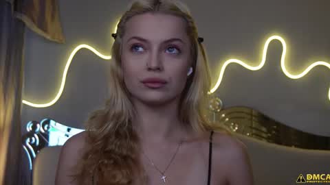 Kelly online show from October 28, 2025, 5:55 am