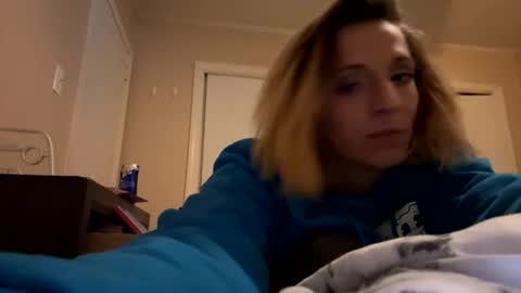 kelly_wight223 online show from November 13, 2025, 11:42 am