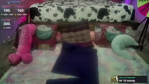 Kelly online show from October 20, 2025, 6:03 am