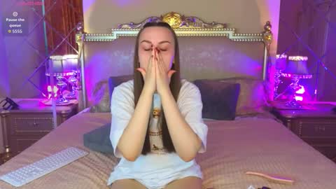 Im Kelly online show from October 7, 2025, 1:08 pm