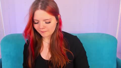 Snapshot of kellyfiery chatting on November 27, 2025, 7:43 am Kellyfiery online show from November 27, 2025, 7:43 am