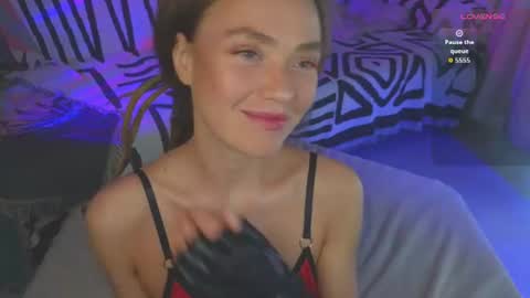 KellyFouler online show from July 16, 2026, 4:24 pm