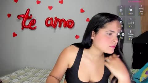 kellyMillian  online show from December 14, 2025, 3:23 am