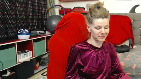 kelly online show from January 25, 2025, 11:00 pm