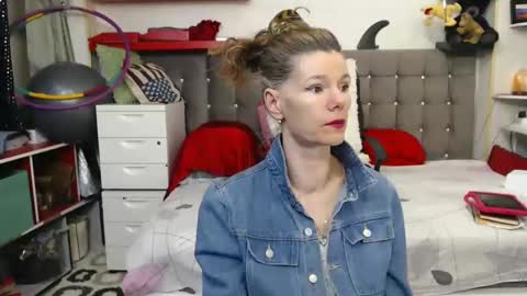 kelly online show from February 16, 2025, 10:54 pm