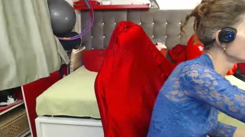 kelly online show from October 22, 2025, 2:34 am