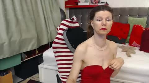 kelly online show from April 16, 2026, 9:50 pm