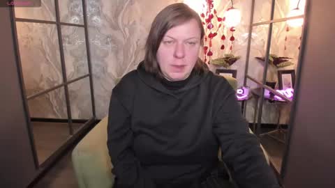 Kelly online show from February 16, 2025, 1:27 pm