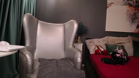 kelsikarterr online show from January 31, 2025, 8:11 am