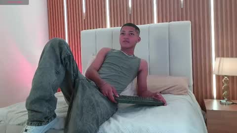 Snapshot of kelvin_josue chatting on May 9, 2026, 8:14 pm Kelvin online show from May 9, 2026, 8:14 pm
