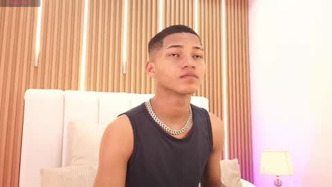 Snapshot of kelvin_josue chatting on May 24, 2026, 8:14 pm Kelvin online show from May 24, 2026, 8:14 pm