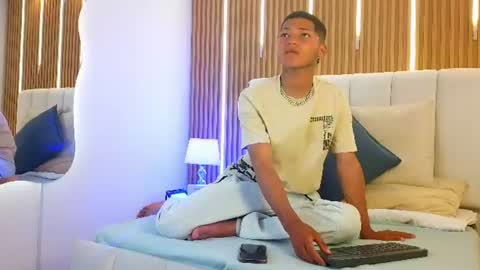 Snapshot of kelvin_josue chatting on July 26, 2026, 3:36 am Kelvin online show from July 26, 2026, 3:36 am