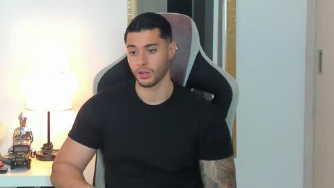 Snapshot of ken_mailik chatting on May 25, 2026, 11:33 pm ken_mailik online show from May 25, 2026, 11:33 pm