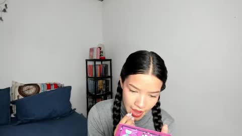 Kendal online show from February 5, 2025, 2:59 pm