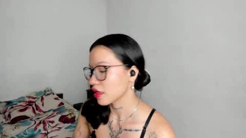 Kendal online show from January 6, 2026, 3:27 pm