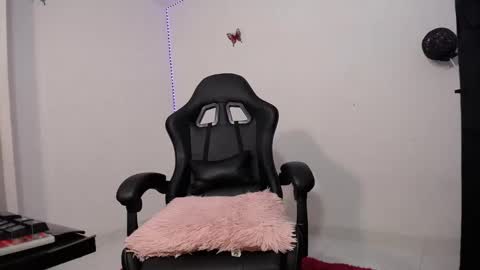 kendall  INSTAGRAM  alice vargas04 online show from February 12, 2026, 9:10 pm