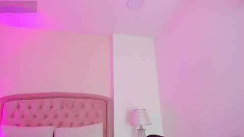 Kendall online show from December 19, 2025, 7:59 am