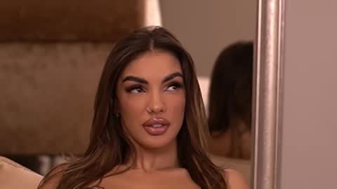 Snapshot of kendall_jolly chatting on October 3, 2025, 8:39 pm Kendal online show from October 3, 2025, 8:39 pm