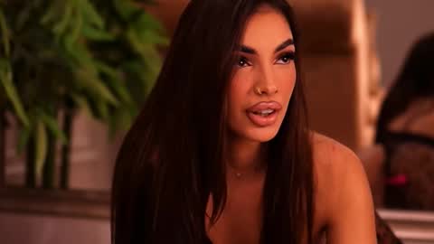 Snapshot of kendall_jolly chatting on October 19, 2025, 4:46 am Kendal online show from October 19, 2025, 4:46 am