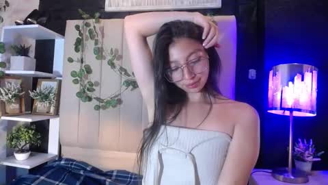 Snapshot of kendall_saenz chatting on September 22, 2025, 8:00 pm kendall_saenz online show from September 22, 2025, 8:00 pm
