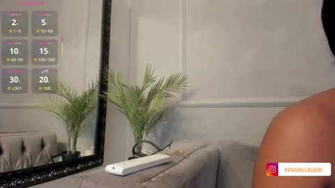 kendallbleer online show from November 16, 2025, 11:38 am