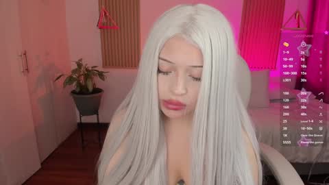 Kendall  online show from October 17, 2025, 8:22 pm