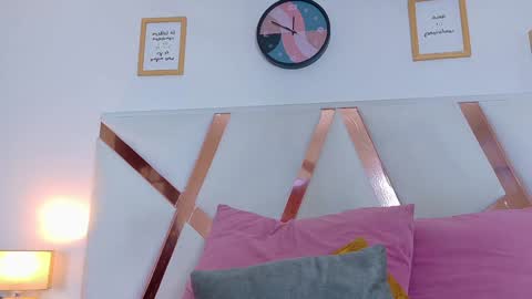   online show from January 28, 2025, 5:00 am