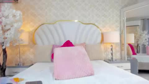 Kendal  online show from February 21, 2026, 9:49 pm