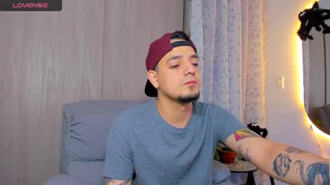 kendel_dimitri online show from October 12, 2025, 3:49 am